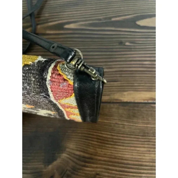 Kilim Butterfly Clutch Crossbody Strap- Western Aztec Design - Picture 5 of 8